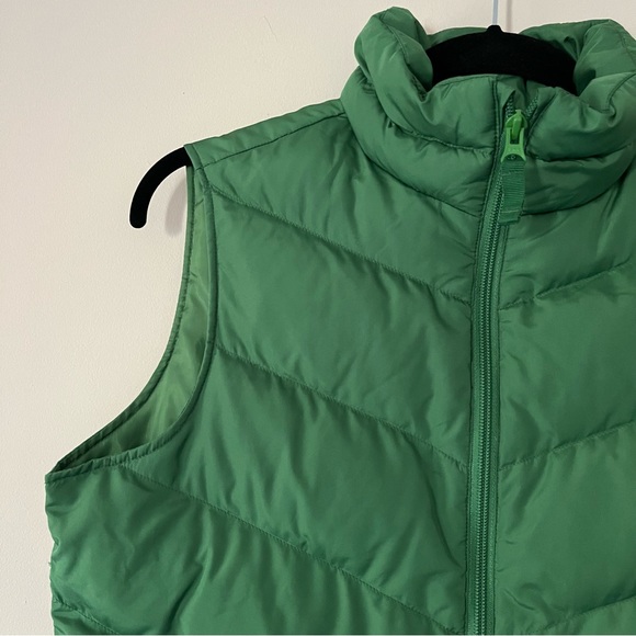 Lands’ End Green Down Puffer Vest - Picture 2 of 8